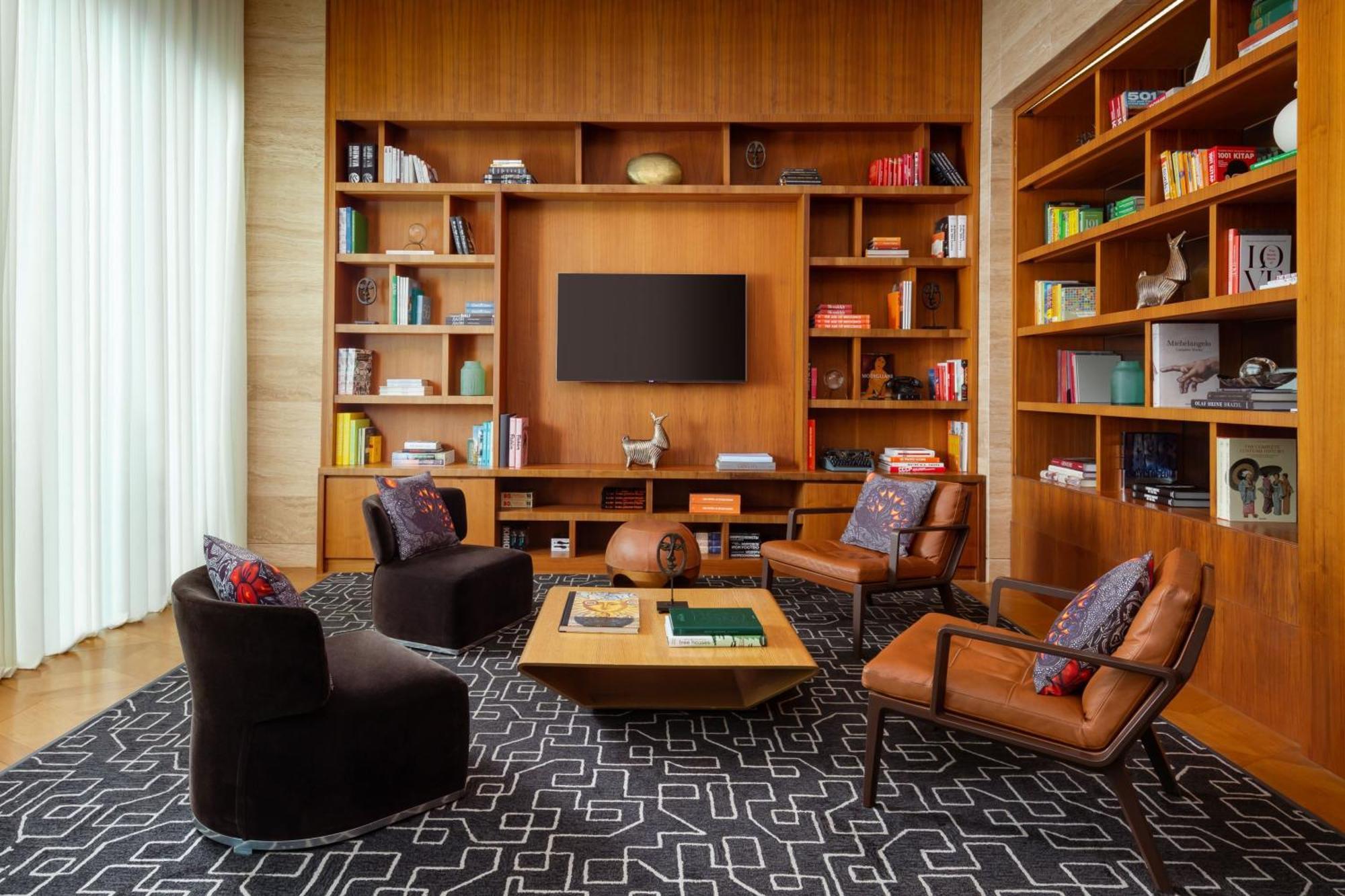 Sheraton Baku Intourist Ngoại thất bức ảnh Library at The Westin