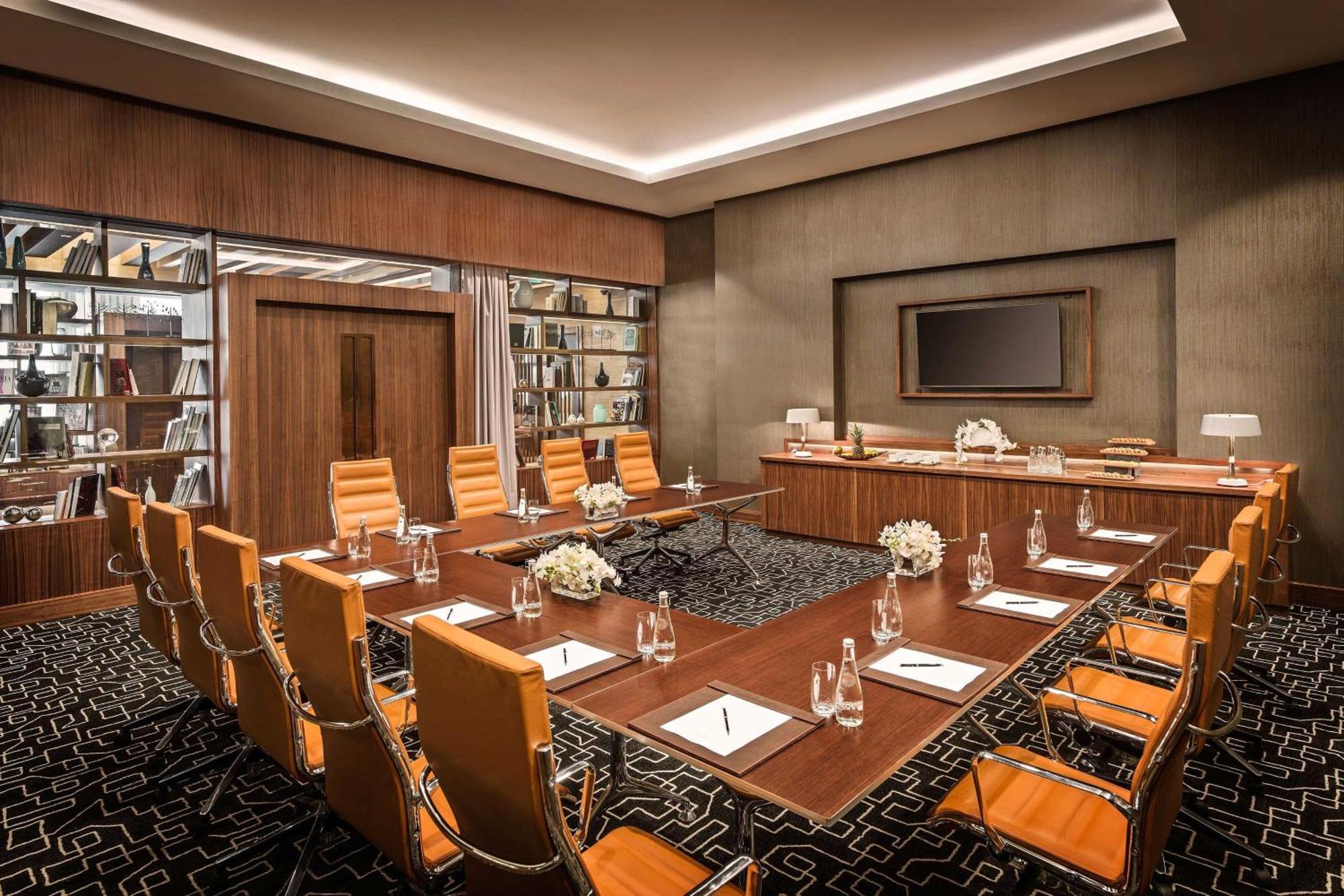 Sheraton Baku Intourist Ngoại thất bức ảnh Boardroom